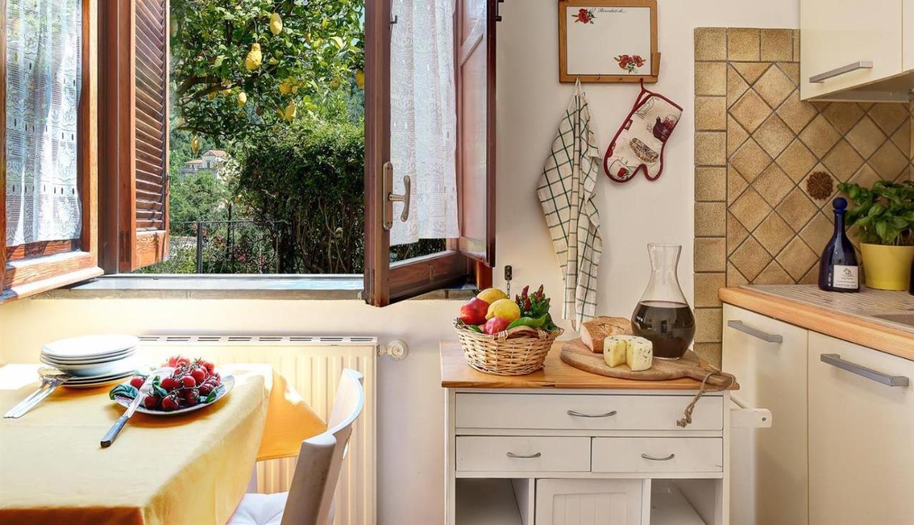 Villa Dei Fiori - Exclusive Villa With Garden In Sorrento Coast Vico Equense Kültér fotó